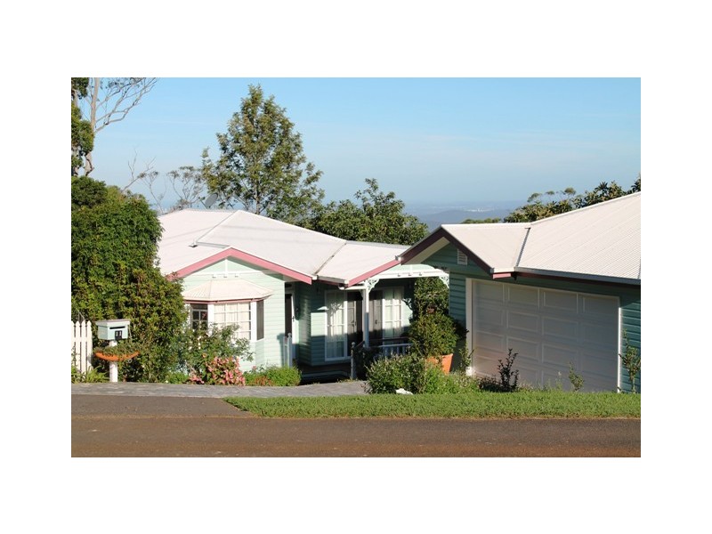 11 Cliff Way, Tamborine Mountain QLD 4272