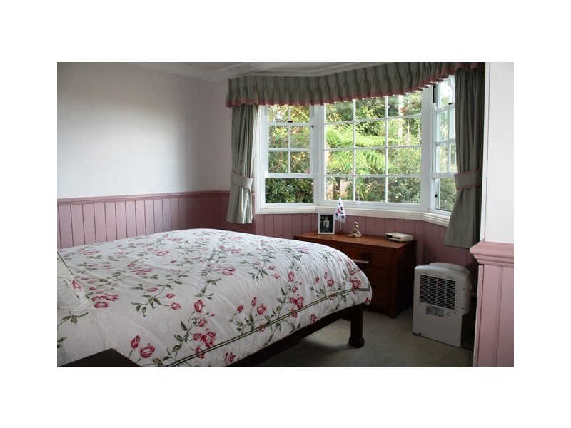 11 Cliff Way, Tamborine Mountain QLD 4272