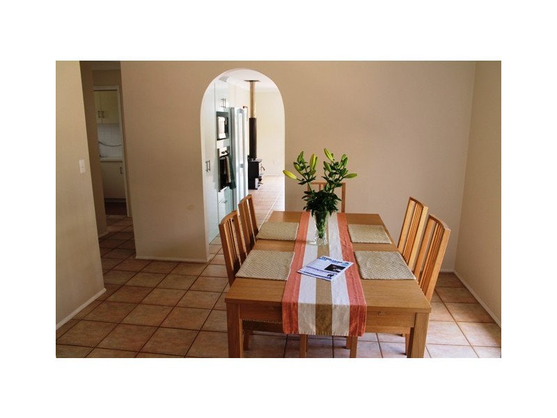 8 Arenga Dve, North Tamborine QLD 4272