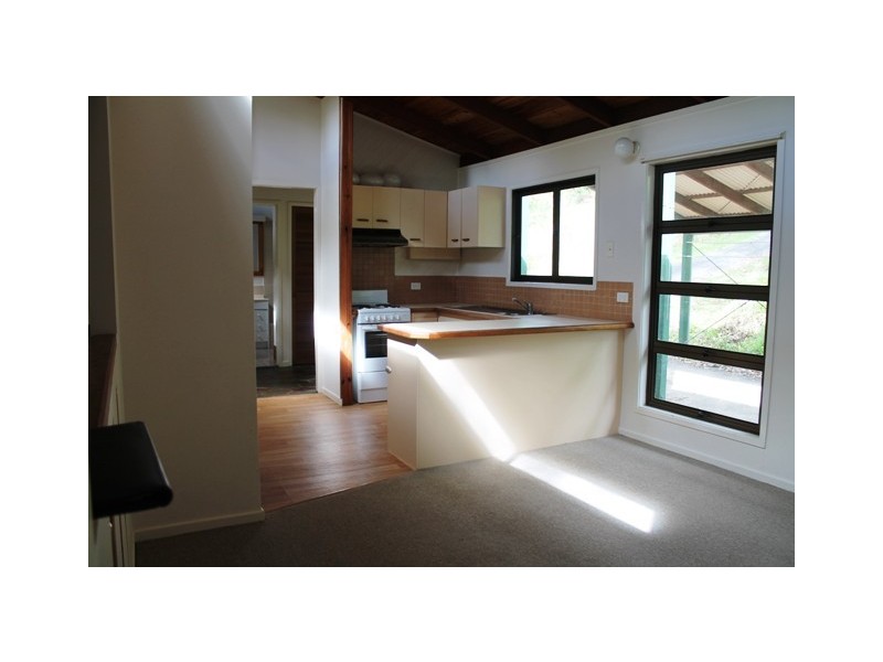 11 Tabor Drive, Eagle Heights QLD 4271