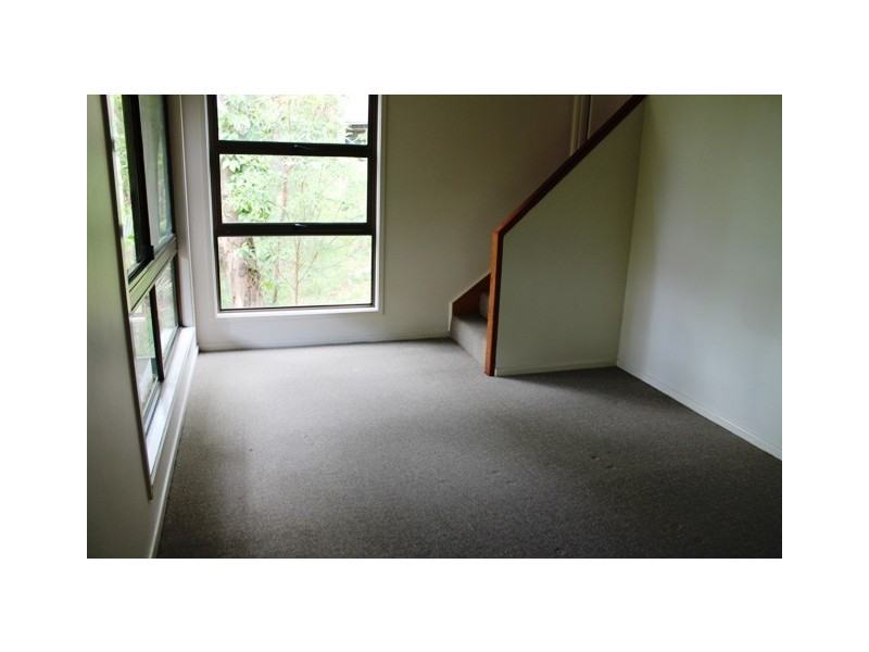 11 Tabor Drive, Eagle Heights QLD 4271