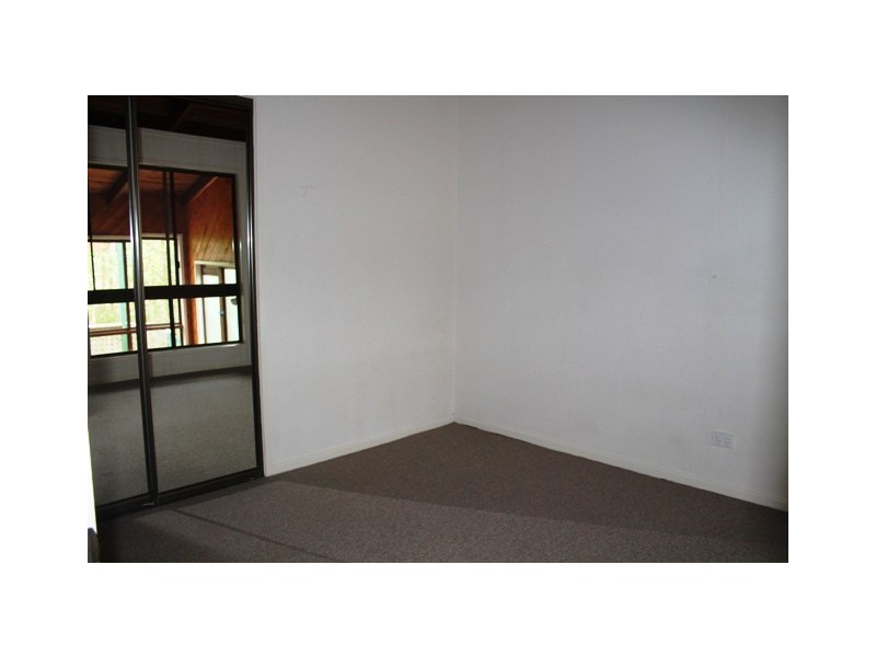 11 Tabor Drive, Eagle Heights QLD 4271