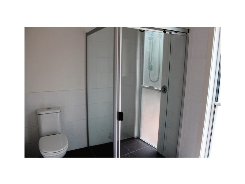 96 Contour Rd, Eagle Heights QLD 4271