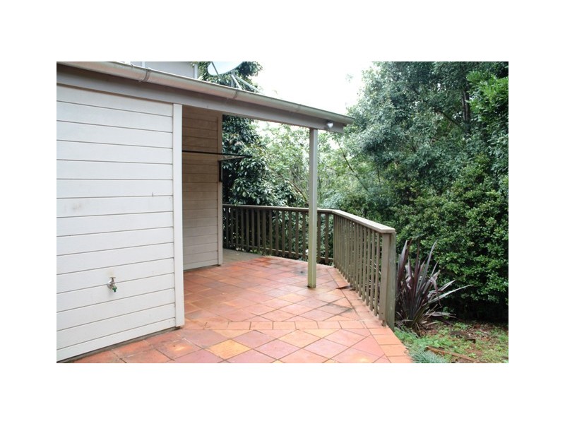 96 Contour Rd, Eagle Heights QLD 4271