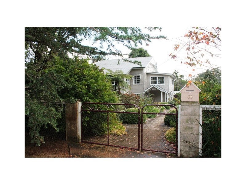 35 Yuulong Street, North Tamborine QLD 4272