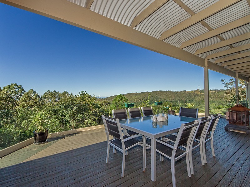 30 Justin Avenue, Tamborine Mountain QLD 4272