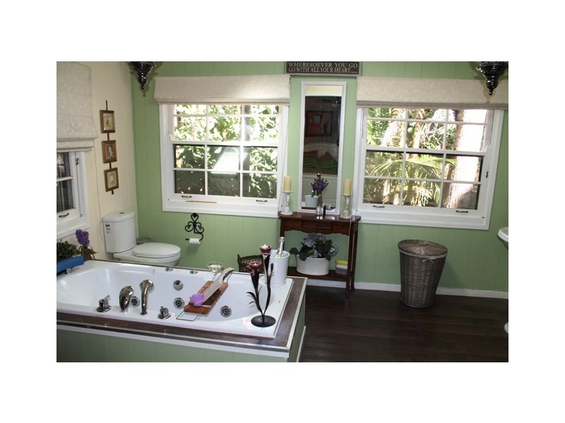 Eagle Heights QLD 4271