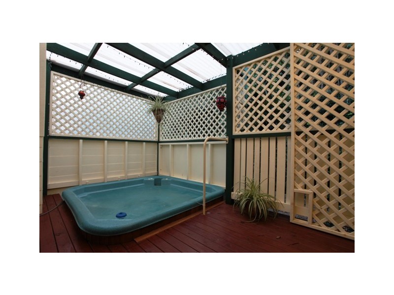 10 Teton Court, Tamborine Mountain QLD 4272