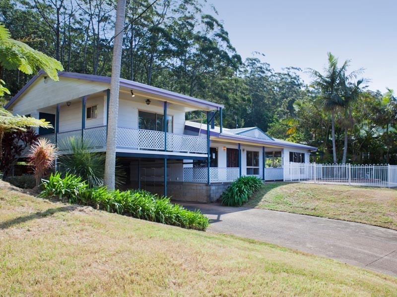 30 Flores Court, Tamborine Mountain QLD 4272