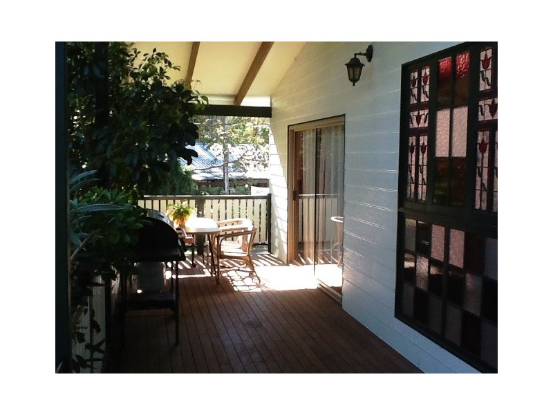 1 Freemont Dve, North Tamborine QLD 4272