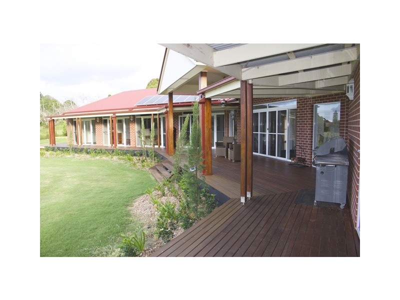 30 St Bernard Street, Tamborine Mountain QLD 4272