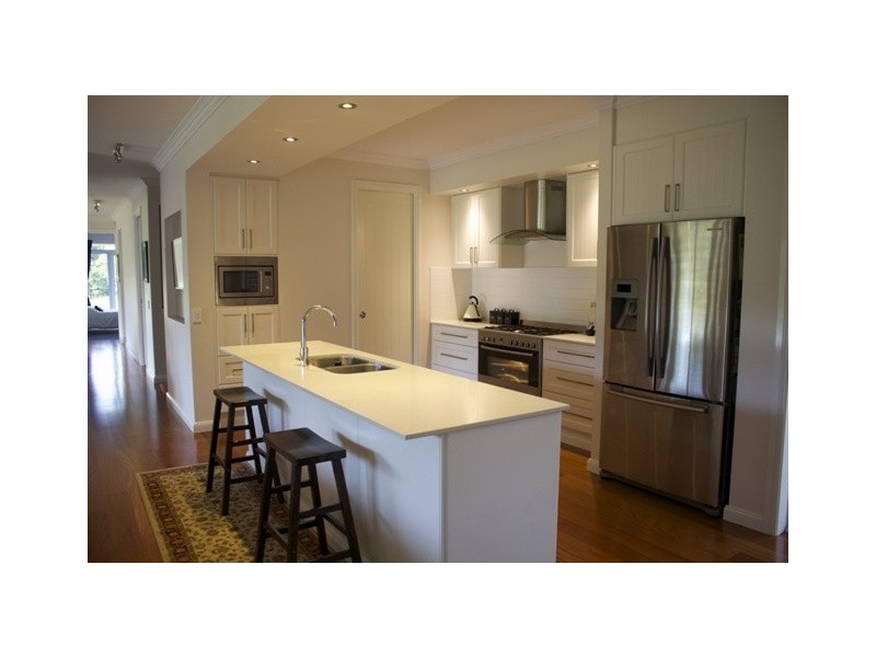 30 St Bernard Street, Tamborine Mountain QLD 4272