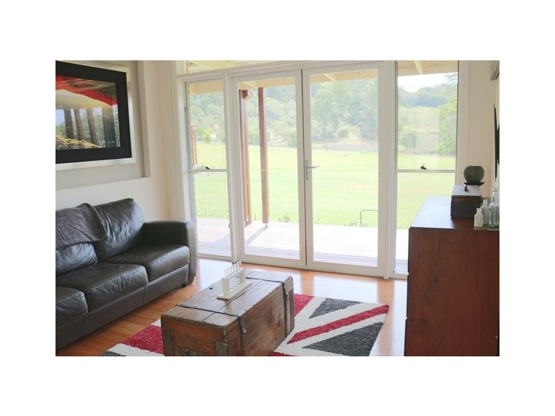 30 St Bernard Street, Tamborine Mountain QLD 4272