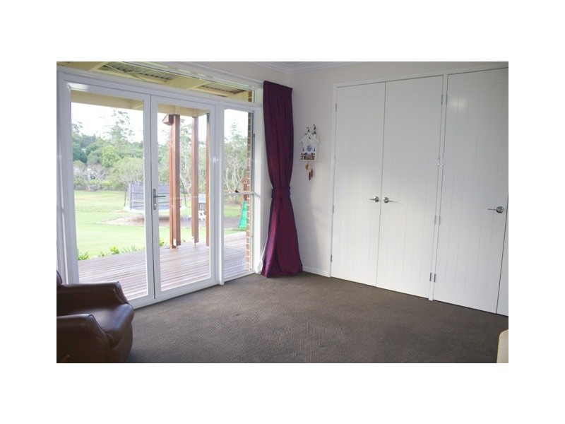 30 St Bernard Street, Tamborine Mountain QLD 4272