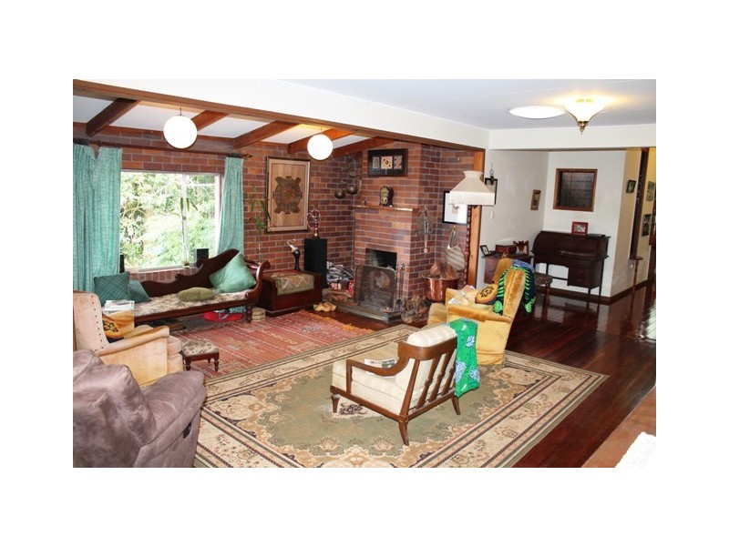 7 Moreton Bay Avenue, Tamborine Mountain QLD 4272