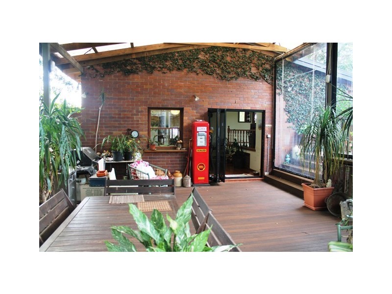 7 Moreton Bay Avenue, Tamborine Mountain QLD 4272