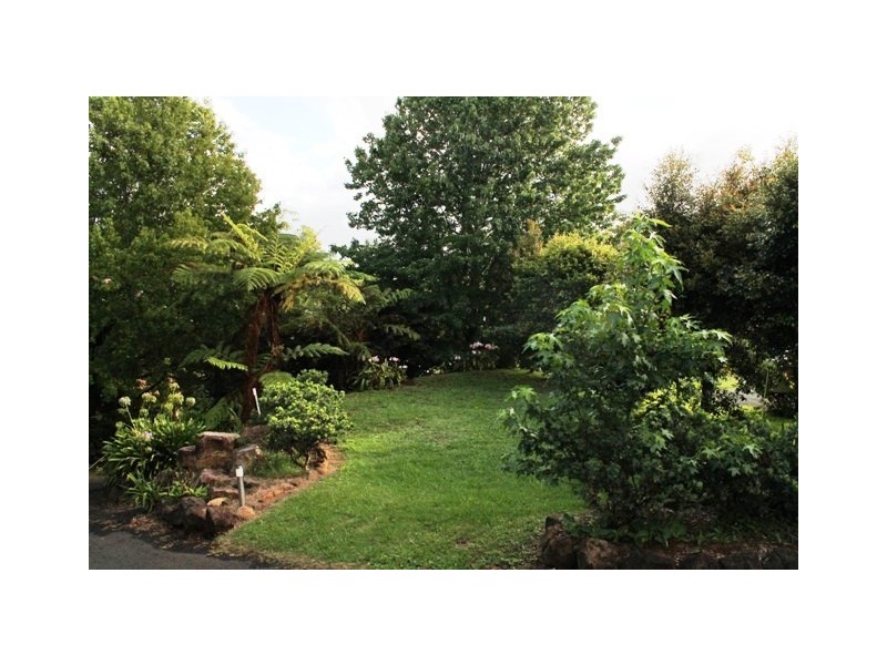 70 Pacific Parade, Tamborine Mountain QLD 4272