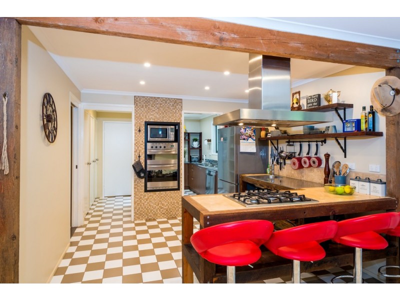 84 Eagle Heights Rd, Tamborine Mountain QLD 4272