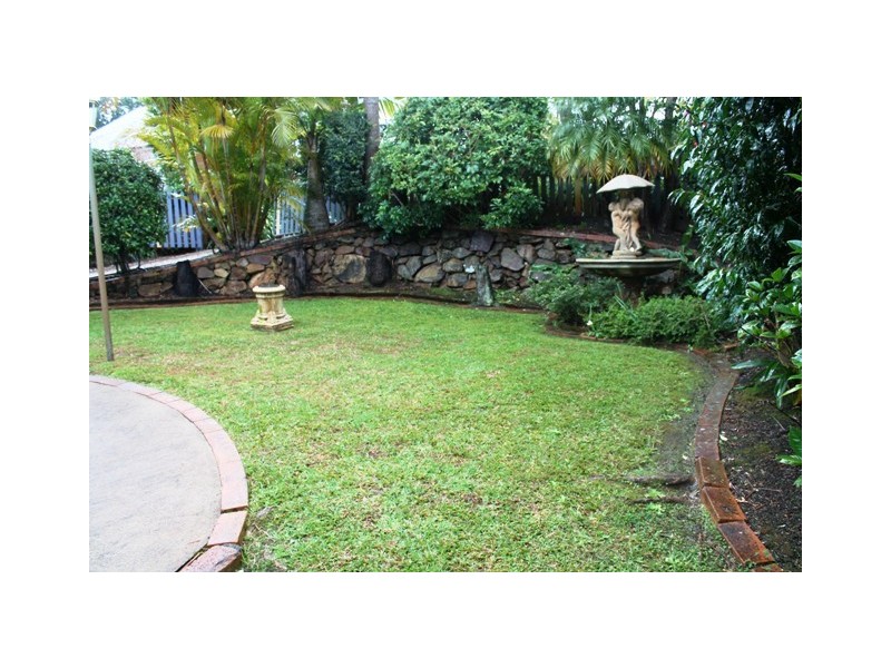 21 Saguaro Court, Eagle Heights QLD 4271