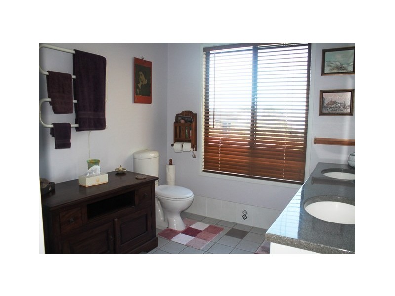 21 Saguaro Court, Eagle Heights QLD 4271