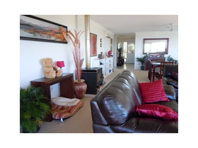 10 Elbert Crt, Tamborine Mountain QLD 4272