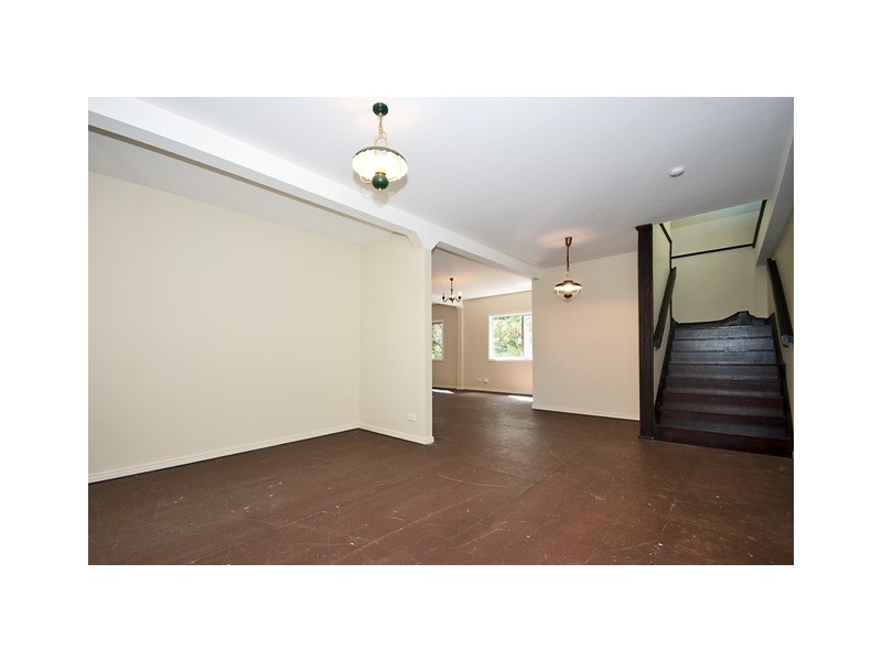 112 Coomera Gorge Drive, Tamborine Mountain QLD 4272