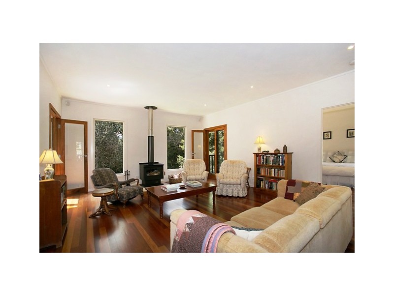 34 WONGAWALLAN RD, Tamborine Mountain QLD 4272