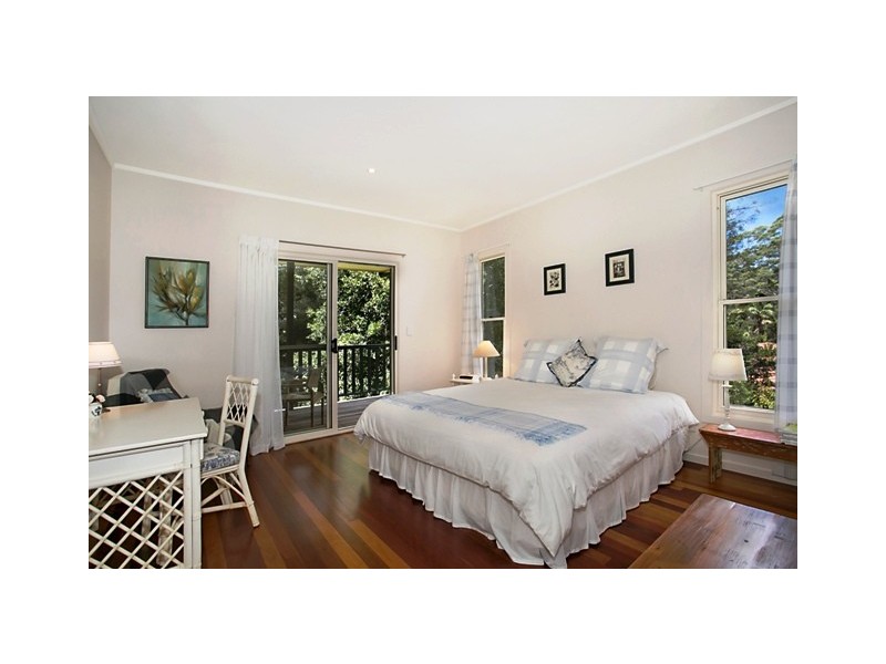 34 WONGAWALLAN RD, Tamborine Mountain QLD 4272