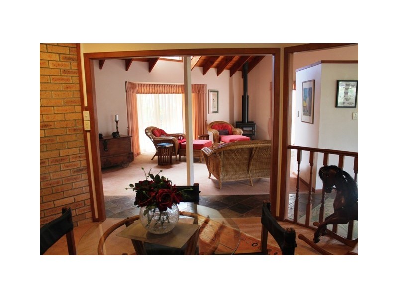 472 Main Western Rd, Tamborine Mountain QLD 4272