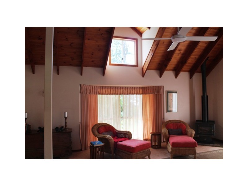 472 Main Western Rd, Tamborine Mountain QLD 4272