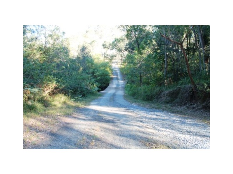 273 Greensward Rd, Tamborine QLD 4270