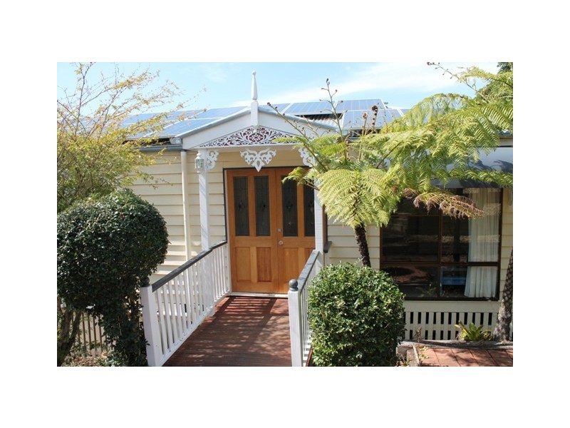 55 Magnetic Dve, Tamborine Mountain QLD 4272