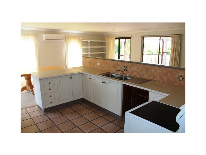 55 Magnetic Dve, Tamborine Mountain QLD 4272