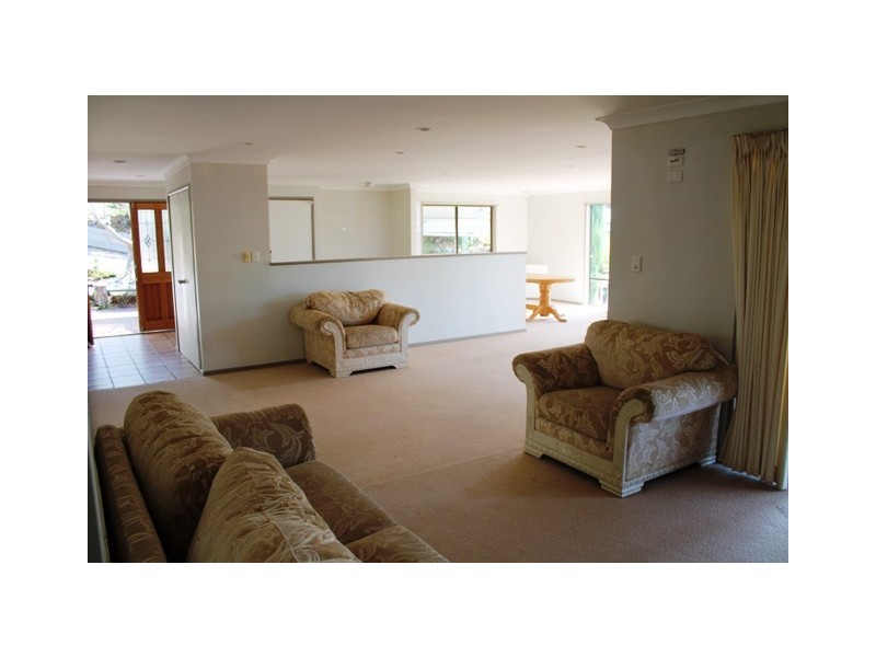 55 Magnetic Dve, Tamborine Mountain QLD 4272