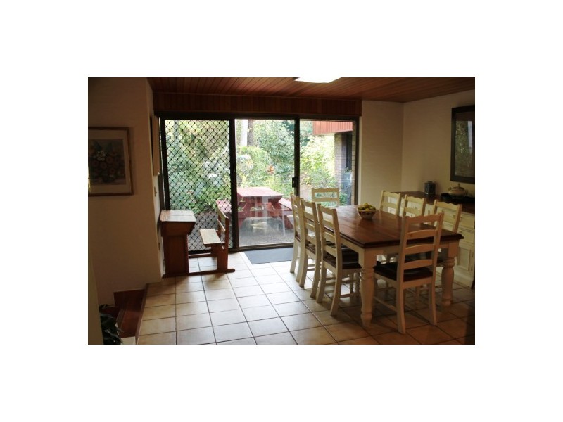 68-70 Freemont Dve, Tamborine Mountain QLD 4272