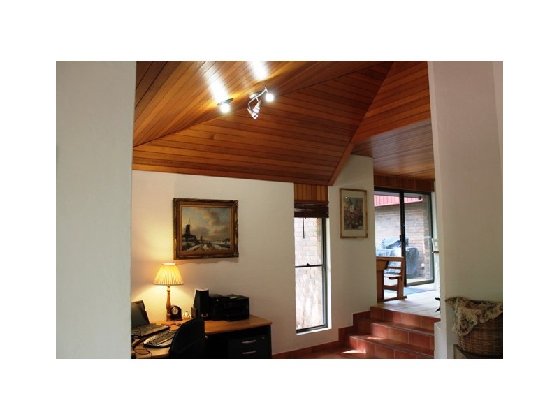 68-70 Freemont Dve, Tamborine Mountain QLD 4272