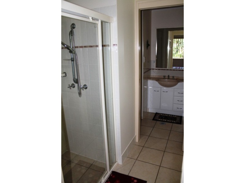 Unit 4/18-22 Knoll Rd, Tamborine Mountain QLD 4272