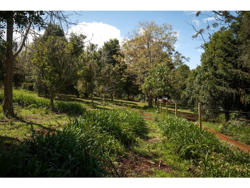 76 to 78 Benowa St, Tamborine Mountain QLD 4272