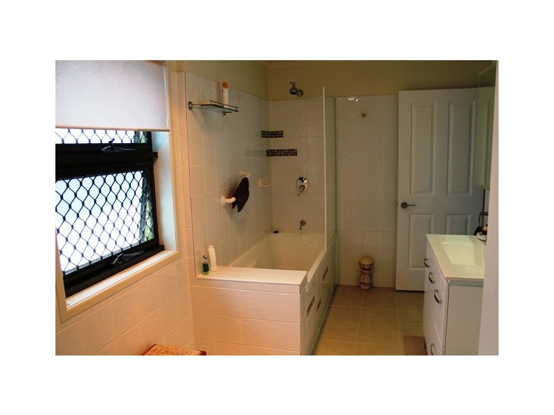 6 Elbert crt, Tamborine Mountain QLD 4272