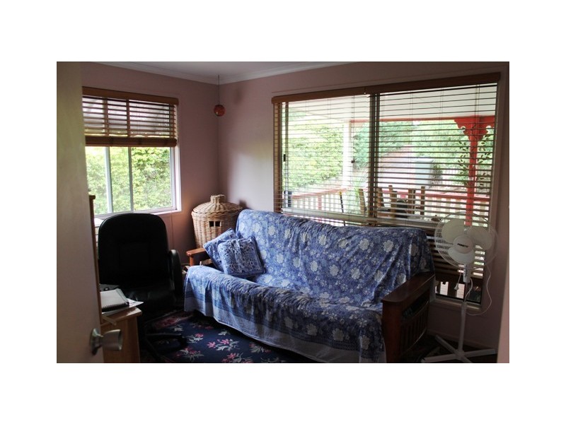 34 Knoll Rd, Tamborine Mountain QLD 4272