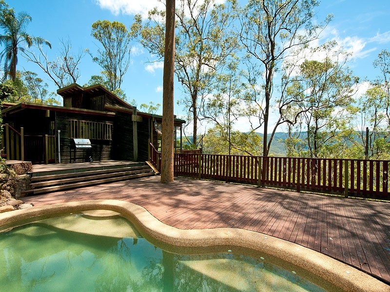 65 Wongawallan Dr, Wongawallan QLD 4210