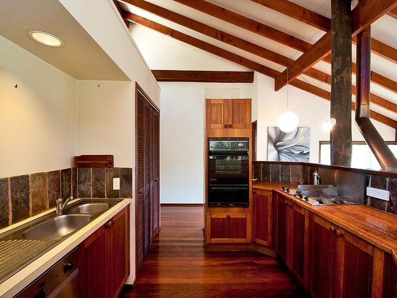 65 Wongawallan Dr, Wongawallan QLD 4210