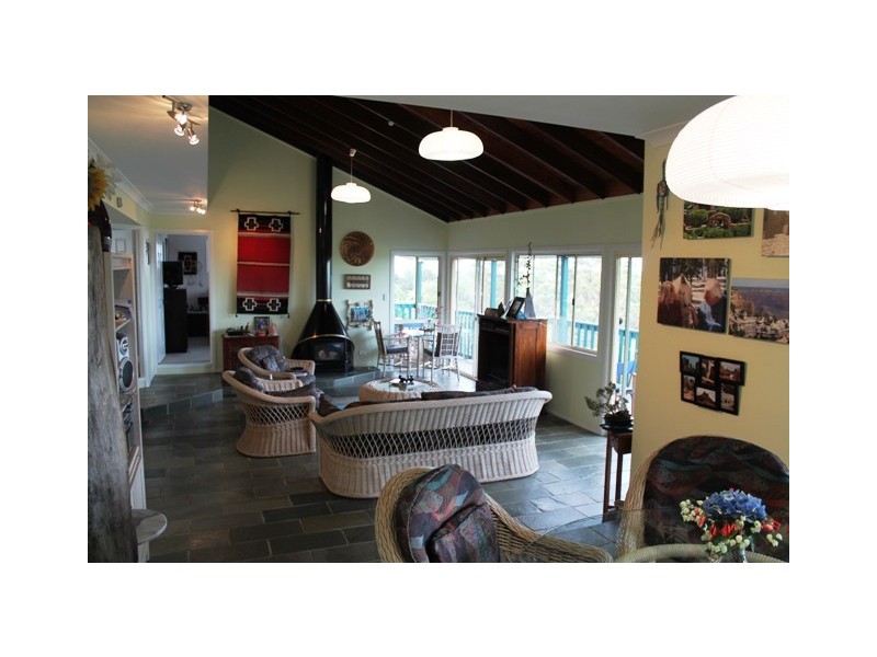 11 Elbert Crt, Tamborine Mountain QLD 4272