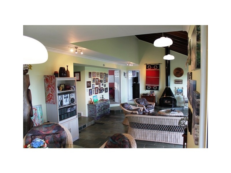 11 Elbert Crt, Tamborine Mountain QLD 4272