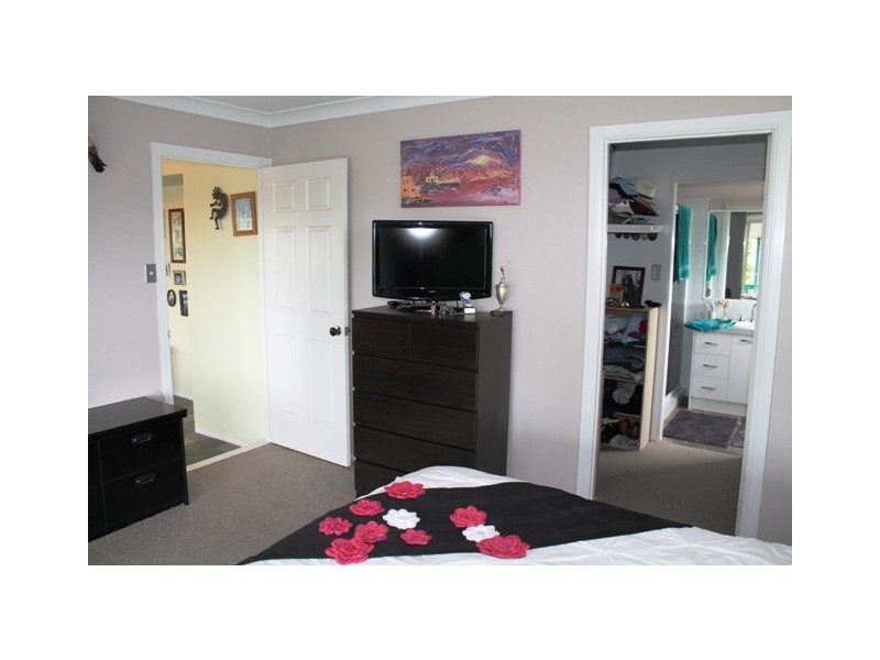 11 Elbert Crt, Tamborine Mountain QLD 4272