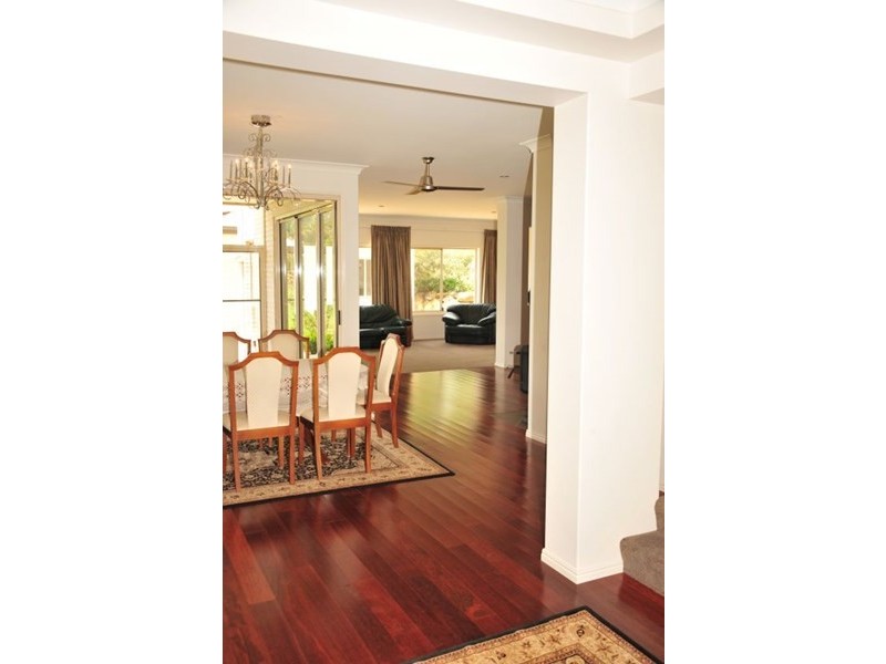 21 St James Ct, Tamborine Mountain QLD 4272