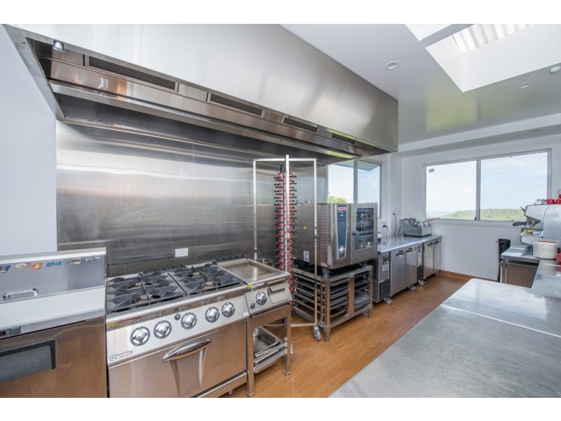 1525 Tamborine Oxenford Rd, Wongawallan QLD 4210