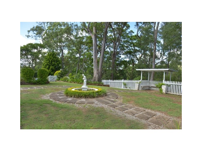 1525 Tamborine Oxenford Rd, Wongawallan QLD 4210