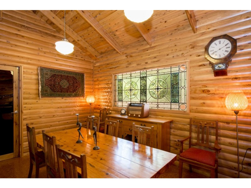 103 Beacon Road, Tamborine Mountain QLD 4272