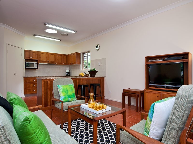 20 Beechmont Av, Tamborine Mountain QLD 4272